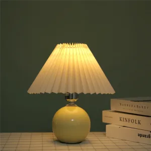 Japanese-style ceramic table lamps for living room Pleated skirt lampshade Warm bedroom lights bedside lamp home deco lighting