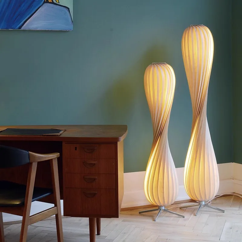 Modern Luxury Wooden Curved Lampshade Floor Lamp for Living Room Bedroom Bedside Standing Lamp Indoor Lighting Foot Lamp Salon
