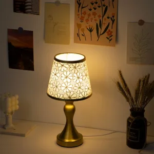 1 PC Sunflower Fabric Metal Base Desk Lamp with USB Three-color Light - Suitable for Bedroom, Study, and Living Room Decoration