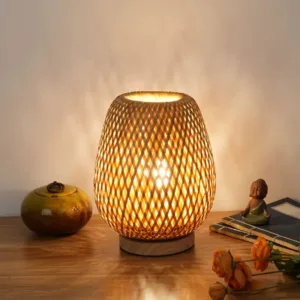Small Bamboo-Woven Lamp Handmade Craft Table Lamp for Bedroom & Study Bamboo-Style Design Warm Decor Piece Desktop Ornament