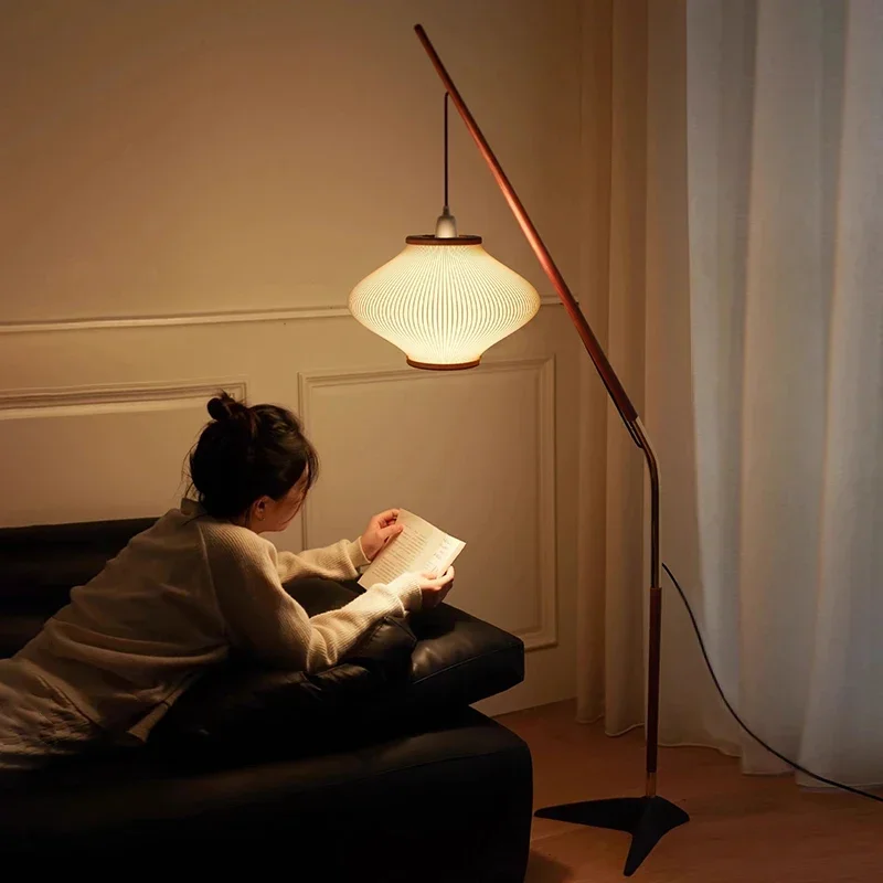 Nordic Minimalism Fish Floor Lamp Wabi Sabi Wood Sofa Floor Light Living Room Bedroom Acrylic Designer Decoration Home Lighting