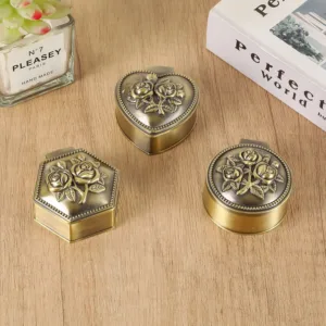 European Rose Jewelry Box Metal Heart Shaped Jewelry Ring Earring Storage Box Jewelry Box