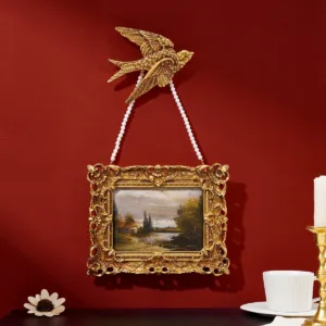 1/3PCS, European Gold Three-Dimensional Pattern Decorative Photo Frame with Pearl Chain and Flying Swallow Wall Hanging Set